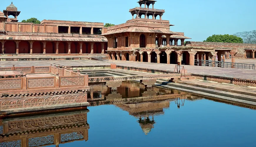 Explore the UNESCO World Heritage Sites with Golden Triangle Tour