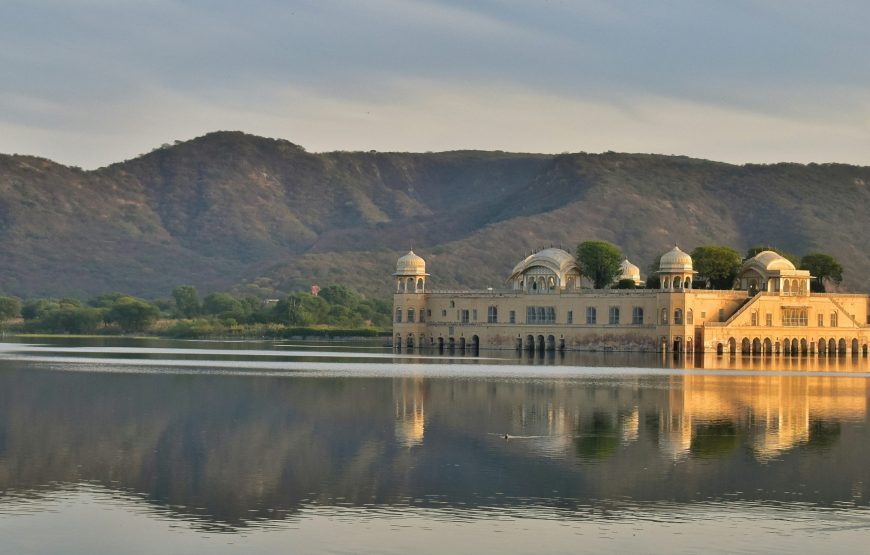 6 Day Golden Triangle Tour with Varanasi