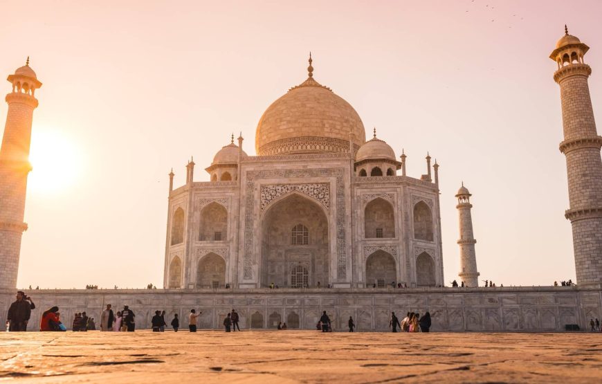 Sunrise Taj Mahal Tour from Delhi