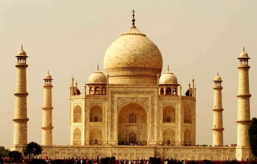 Taj Mahal Private Tour From Delhi
