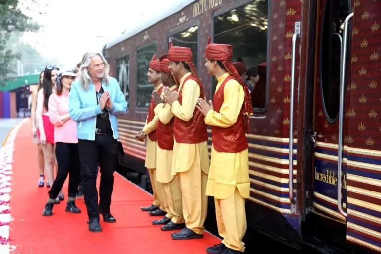 golden triangle tour by train